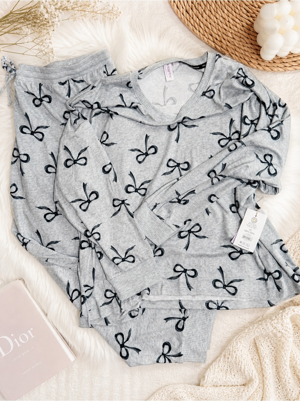 Cozy Bow-Print Long Sleeve Pajama Set - Grey